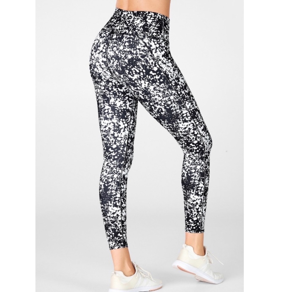 Fabletics High-Waisted PowerHold 7/8 Leggings